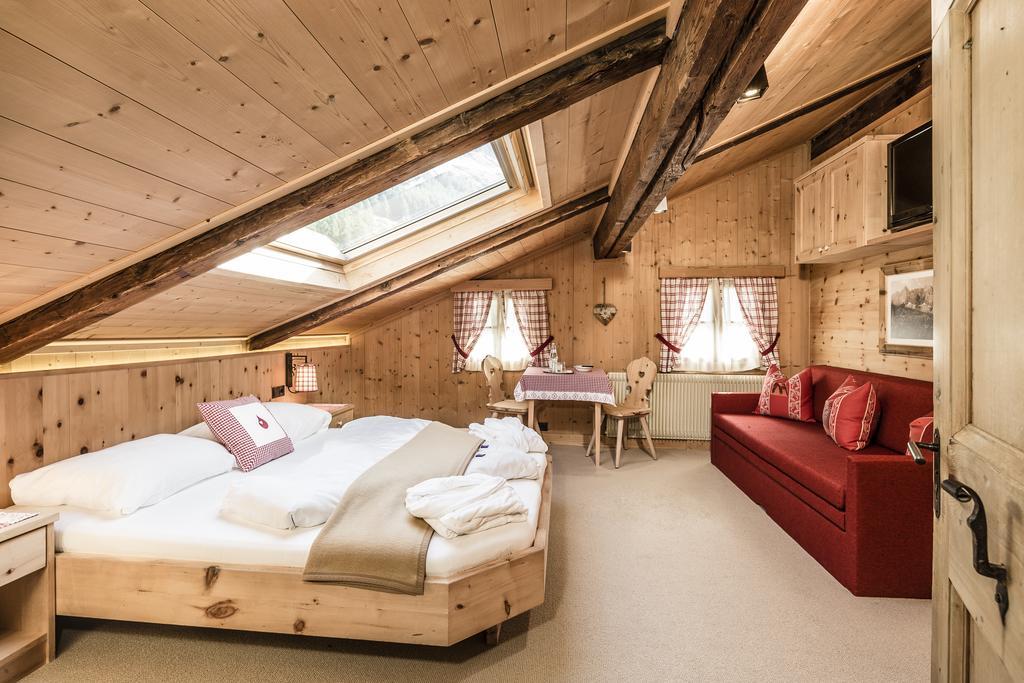 Hotel Oberraindlhof Senales/Schnals Pokoj fotografie